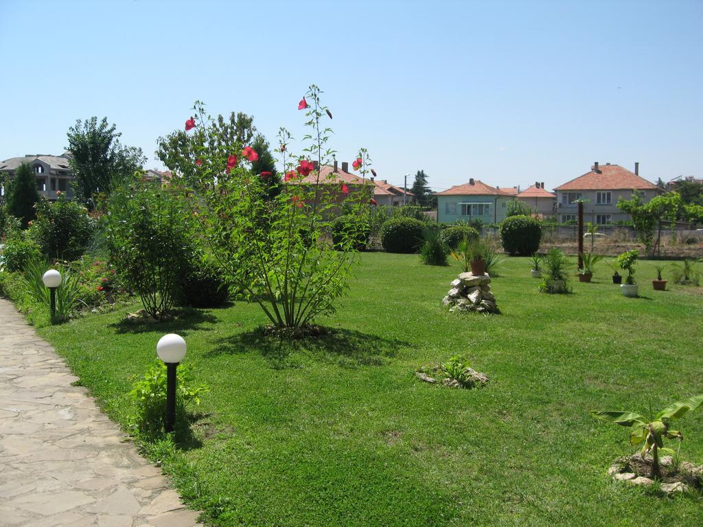 Chateau Aheloy Hotel Pomorie Exterior photo