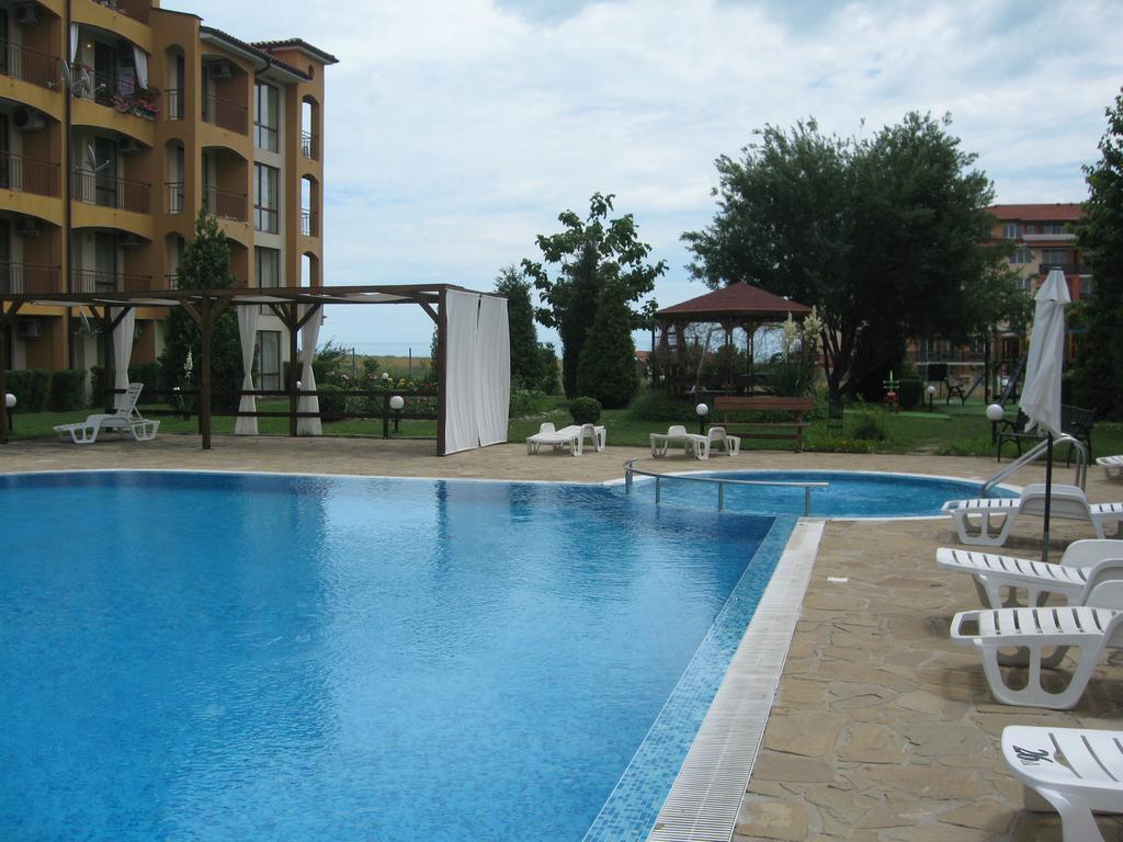 Chateau Aheloy Hotel Pomorie Exterior photo