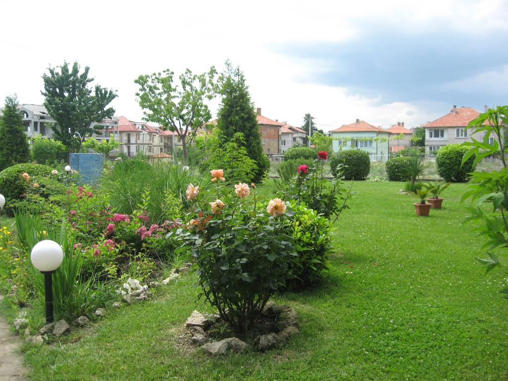 Chateau Aheloy Hotel Pomorie Exterior photo